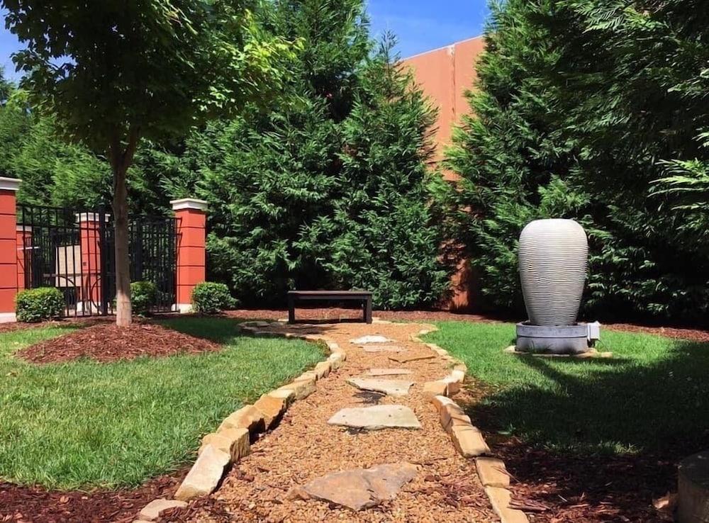 Hyatt Place Bowling Green Exterior photo